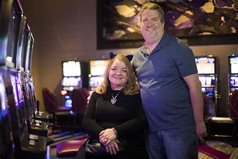 dianaevoni slots|YouTube slot machine stars to help bring back Vegas .